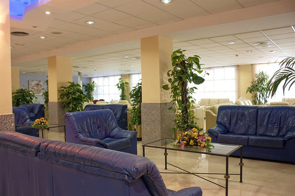 Hotel Servigroup Nereo Бенидорм Екстериор снимка