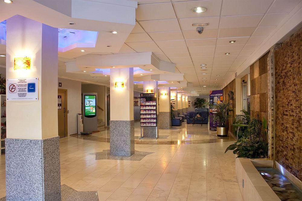 Hotel Servigroup Nereo Бенидорм Екстериор снимка