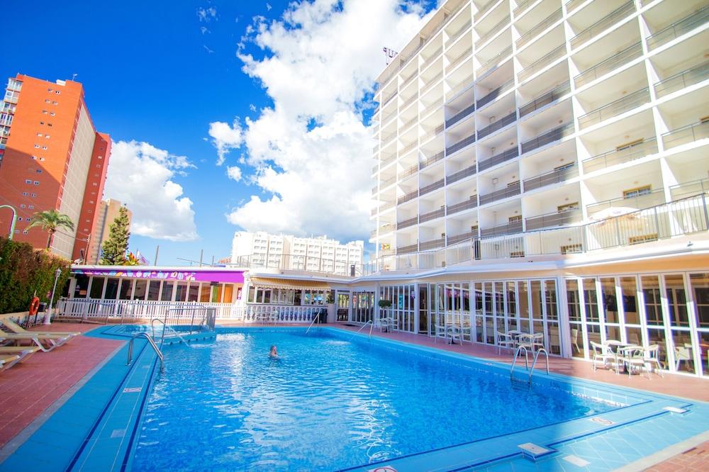 Hotel Servigroup Nereo Бенидорм Екстериор снимка