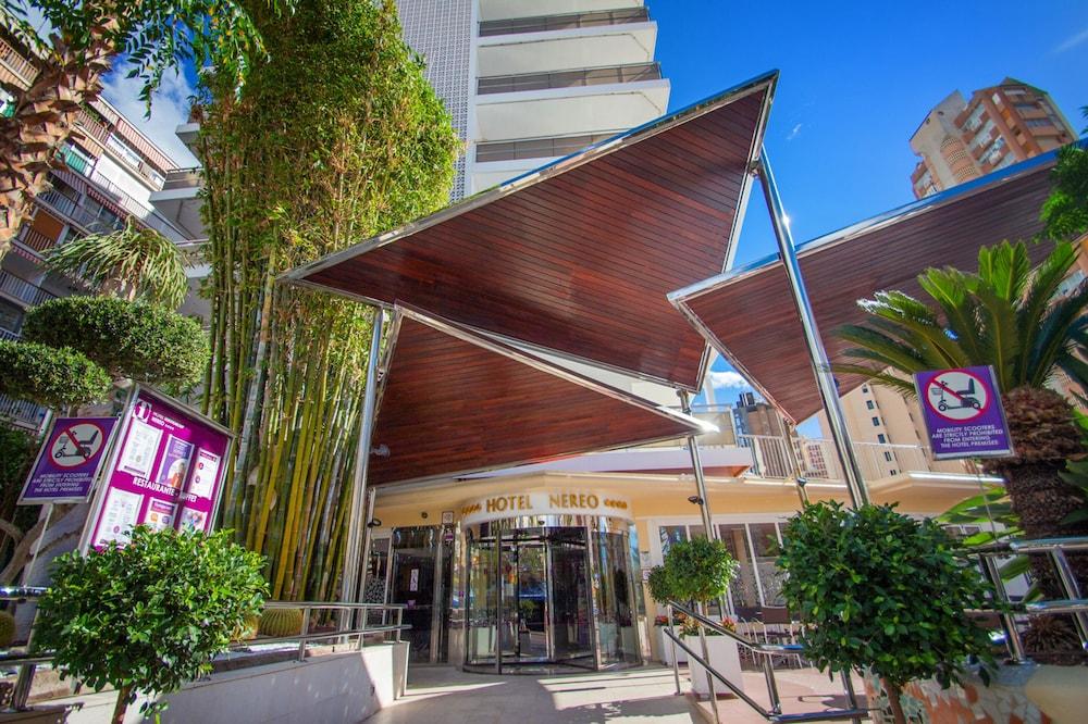 Hotel Servigroup Nereo Бенидорм Екстериор снимка