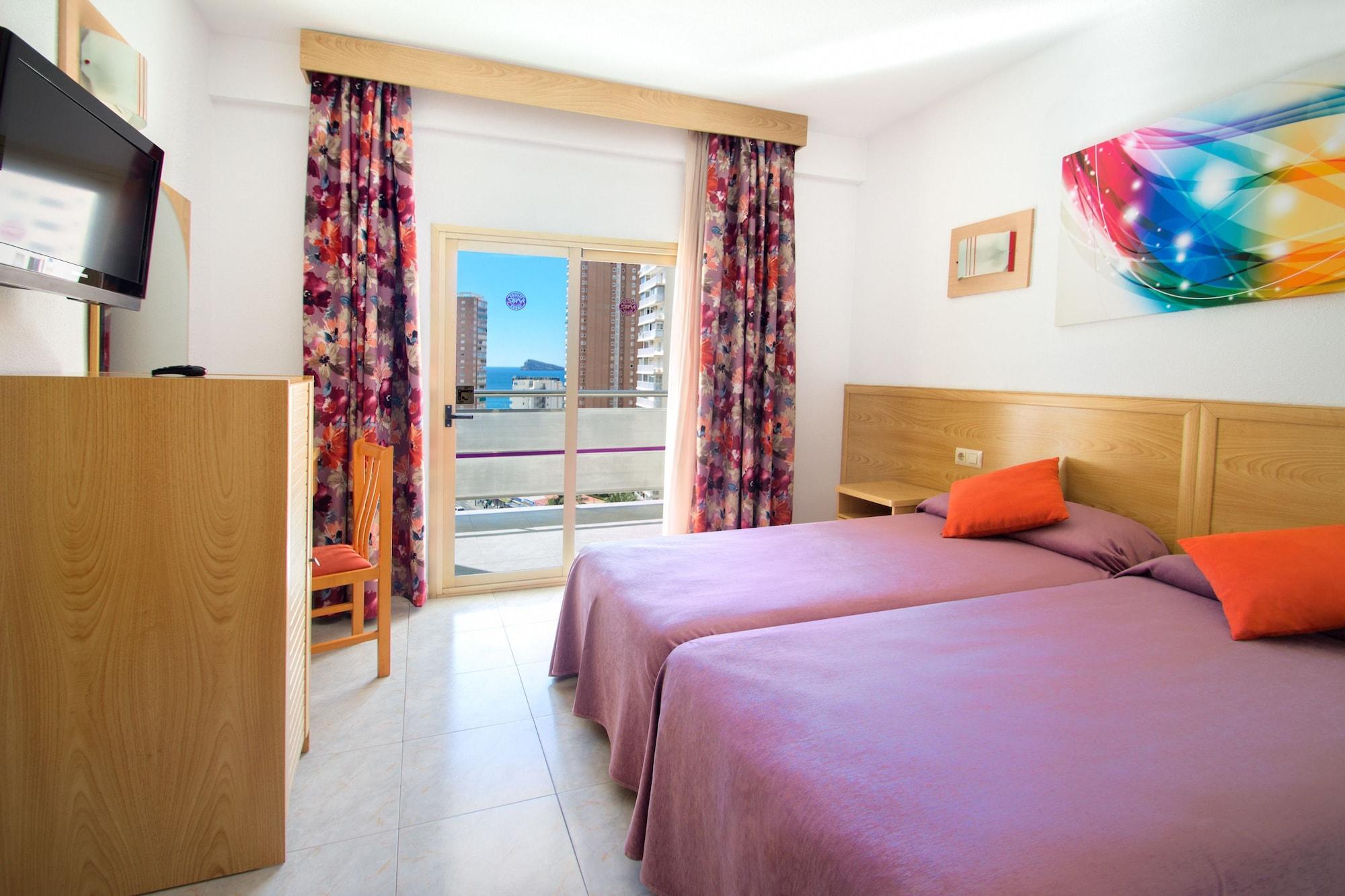Hotel Servigroup Nereo Бенидорм Екстериор снимка
