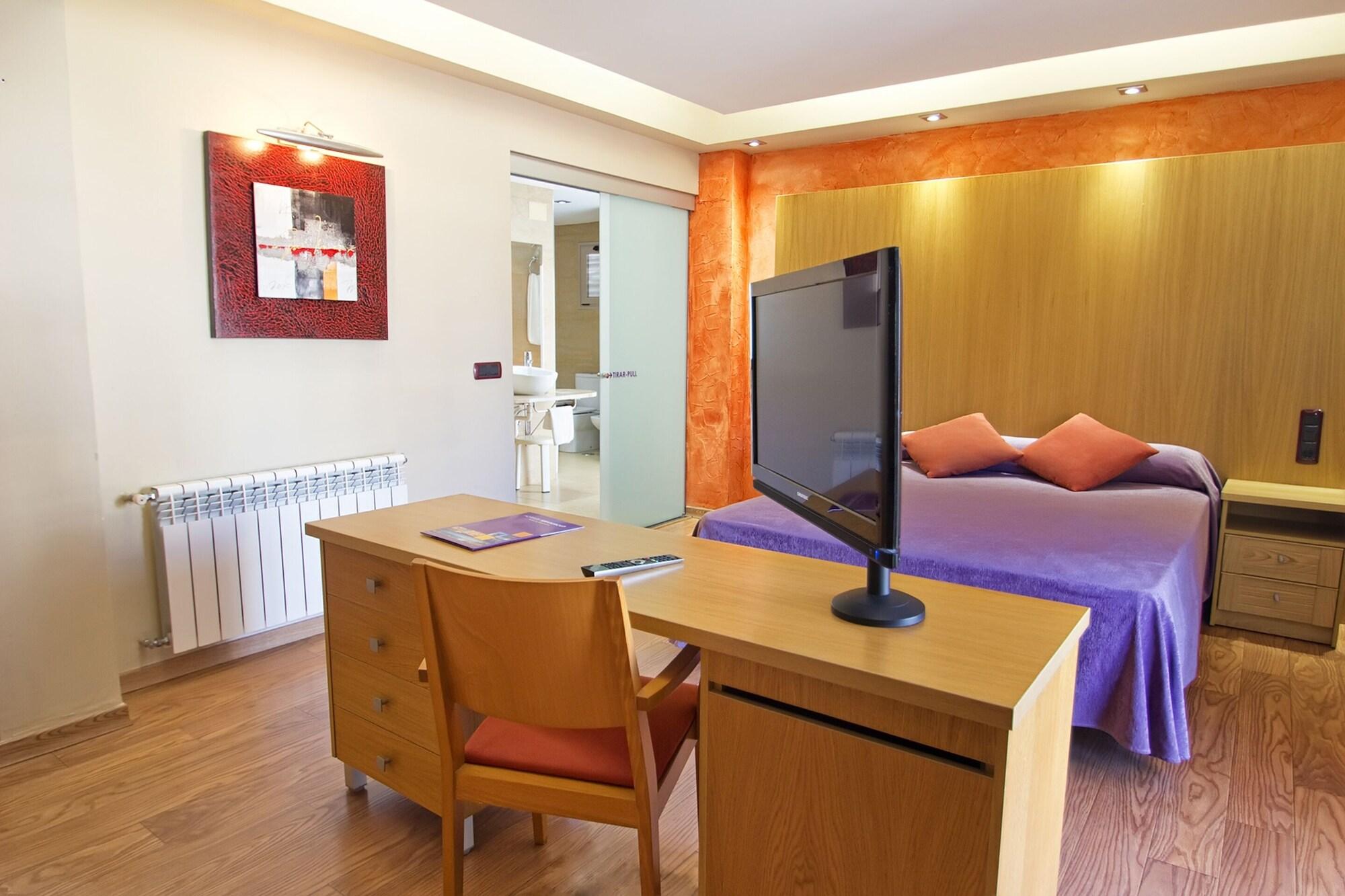 Hotel Servigroup Nereo Бенидорм Екстериор снимка