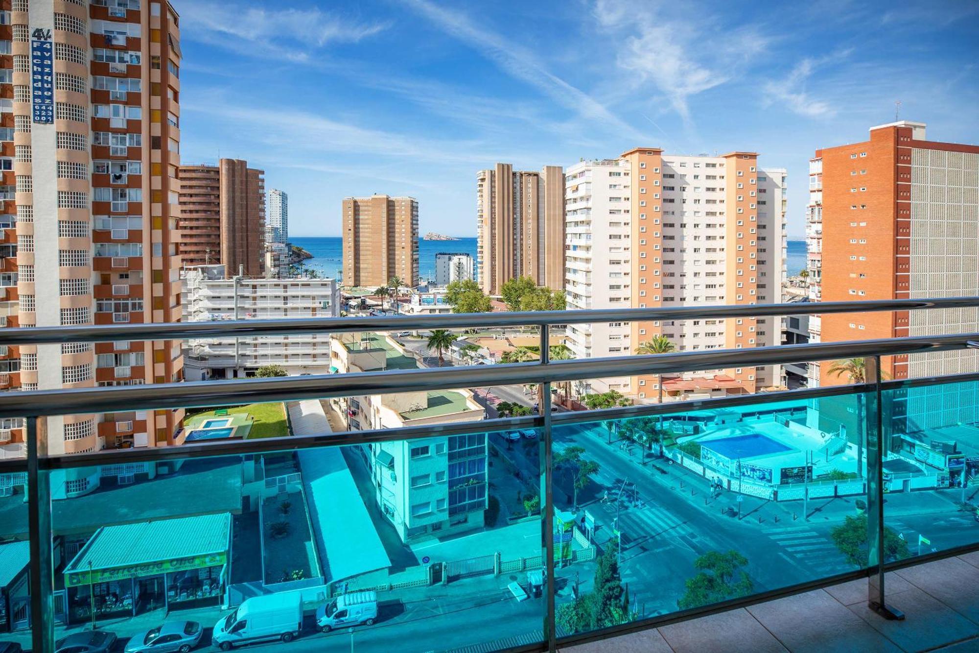 Hotel Servigroup Nereo Бенидорм Стая снимка