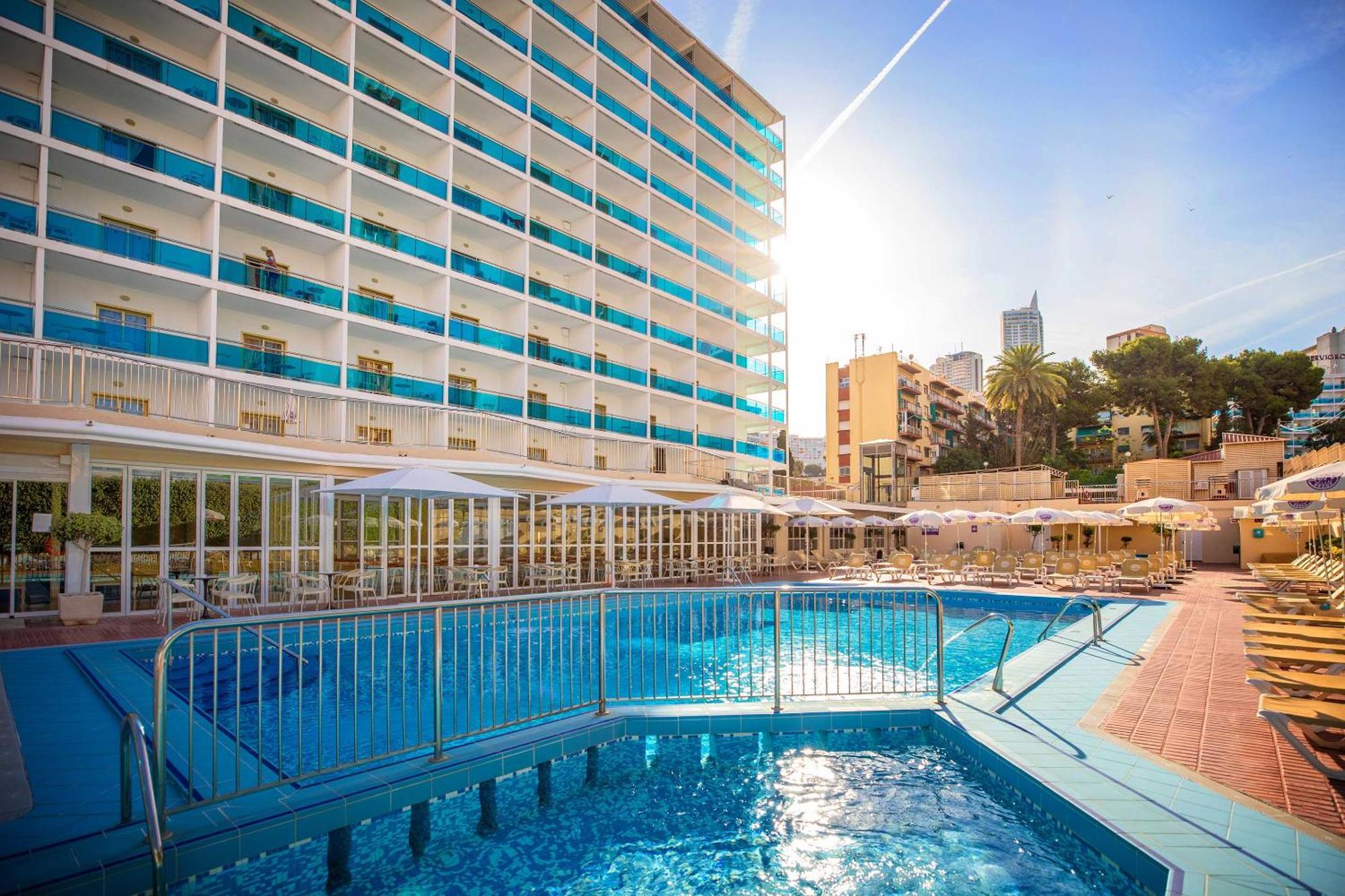 Hotel Servigroup Nereo Бенидорм Екстериор снимка