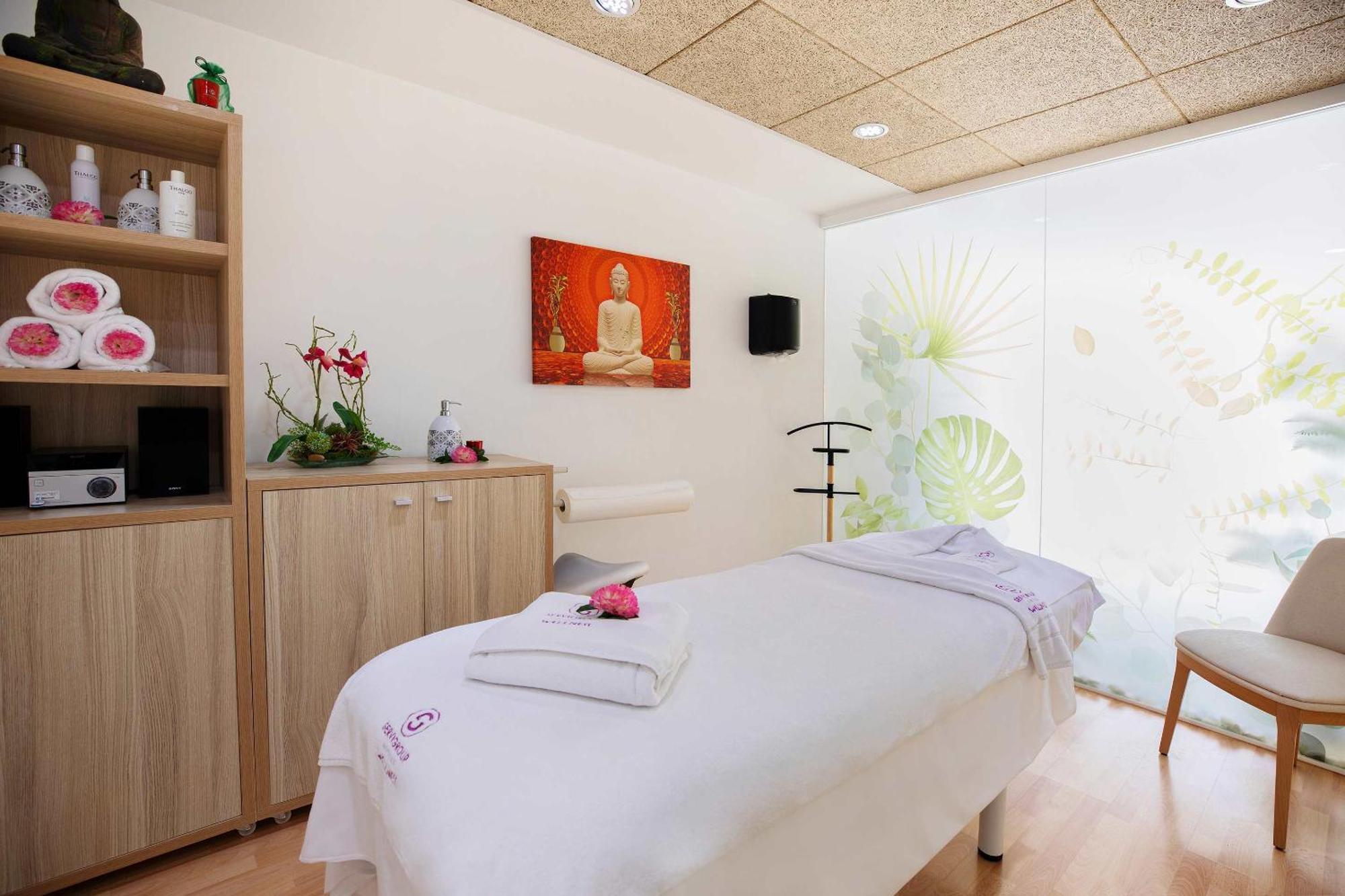 Hotel Servigroup Nereo Бенидорм Екстериор снимка