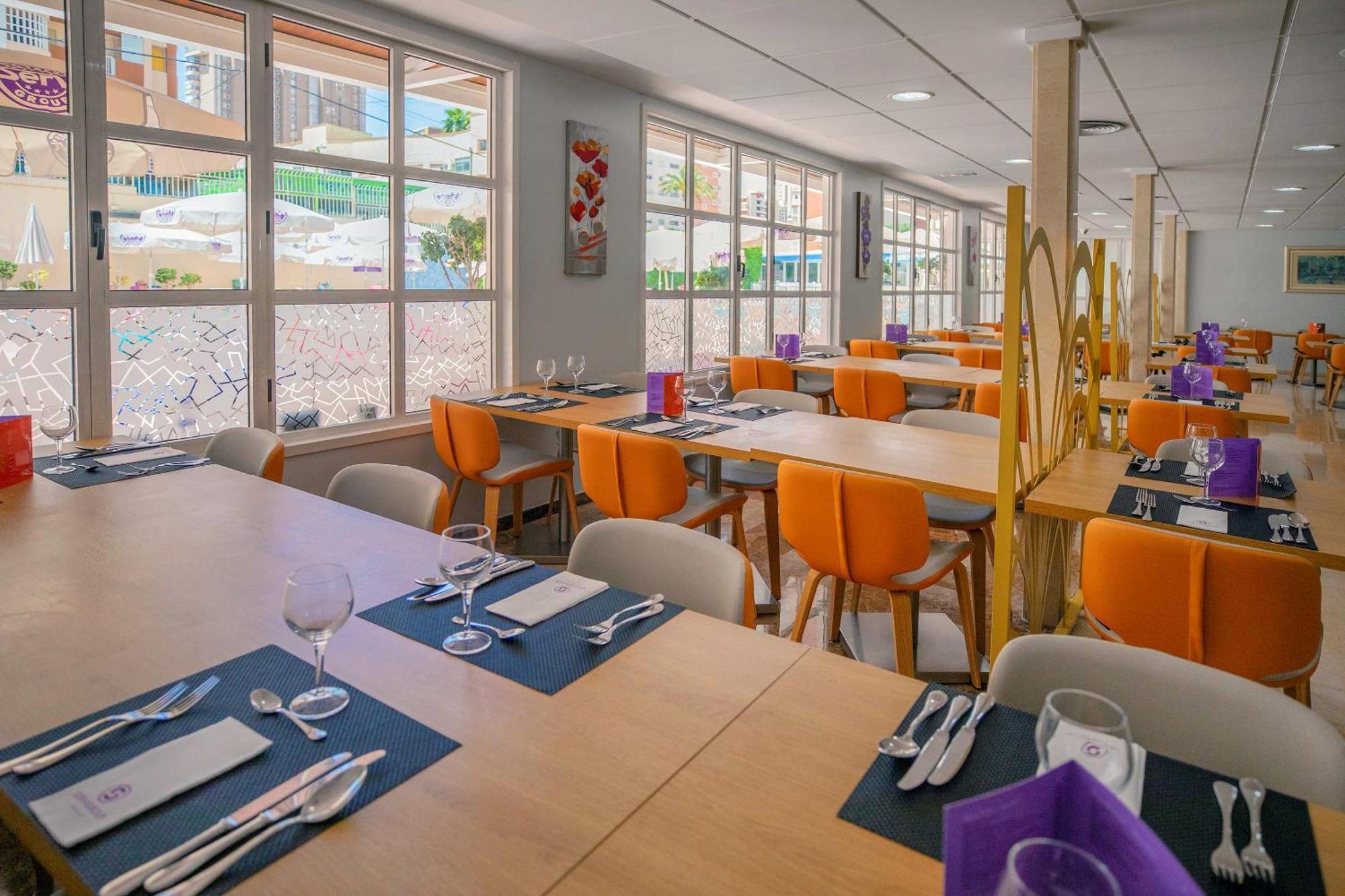 Hotel Servigroup Nereo Бенидорм Екстериор снимка