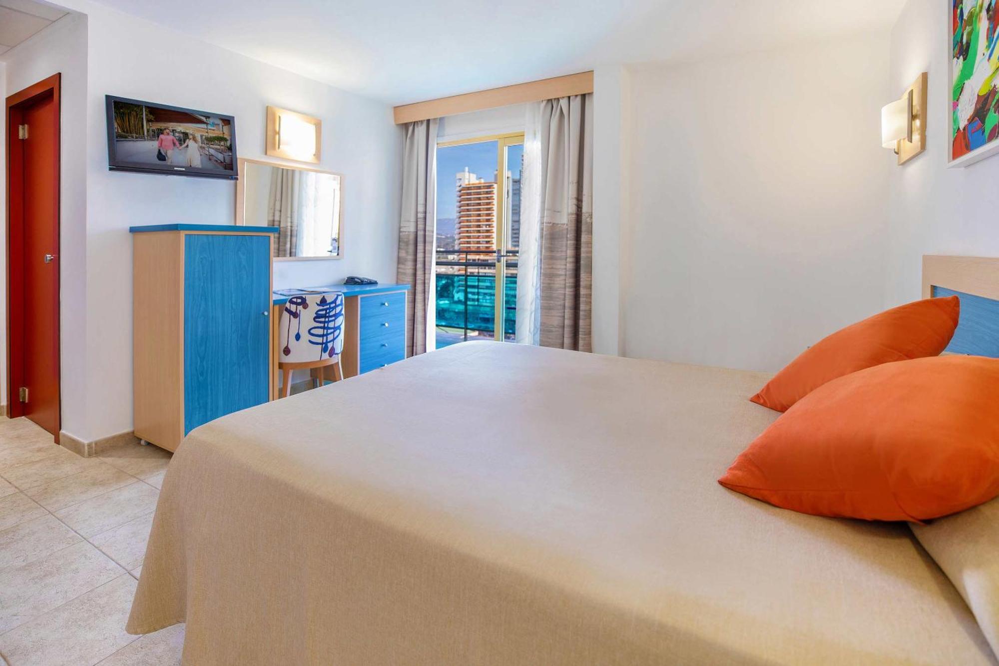 Hotel Servigroup Nereo Бенидорм Екстериор снимка