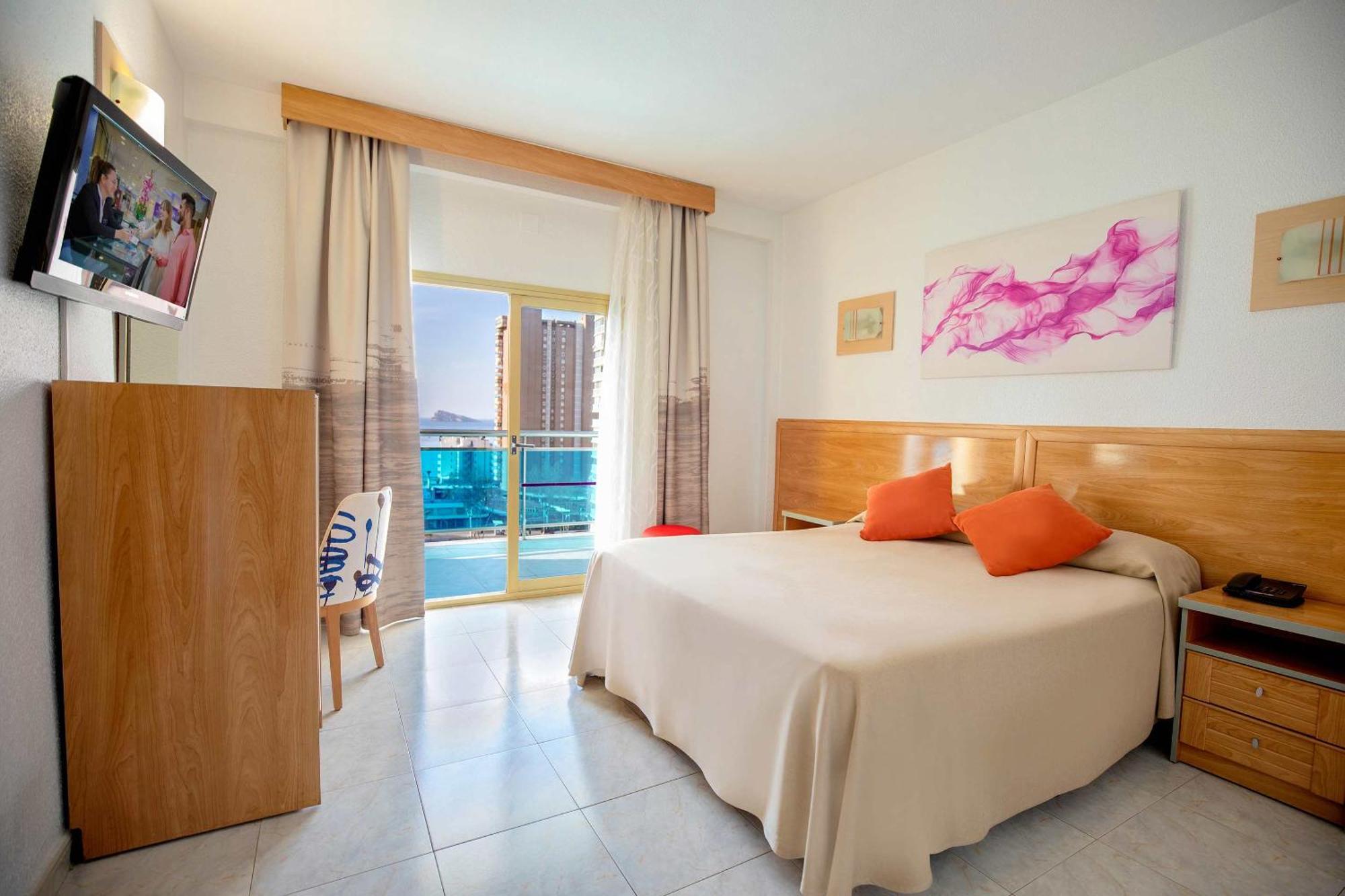Hotel Servigroup Nereo Бенидорм Екстериор снимка